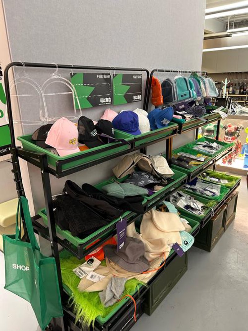 实体店服装