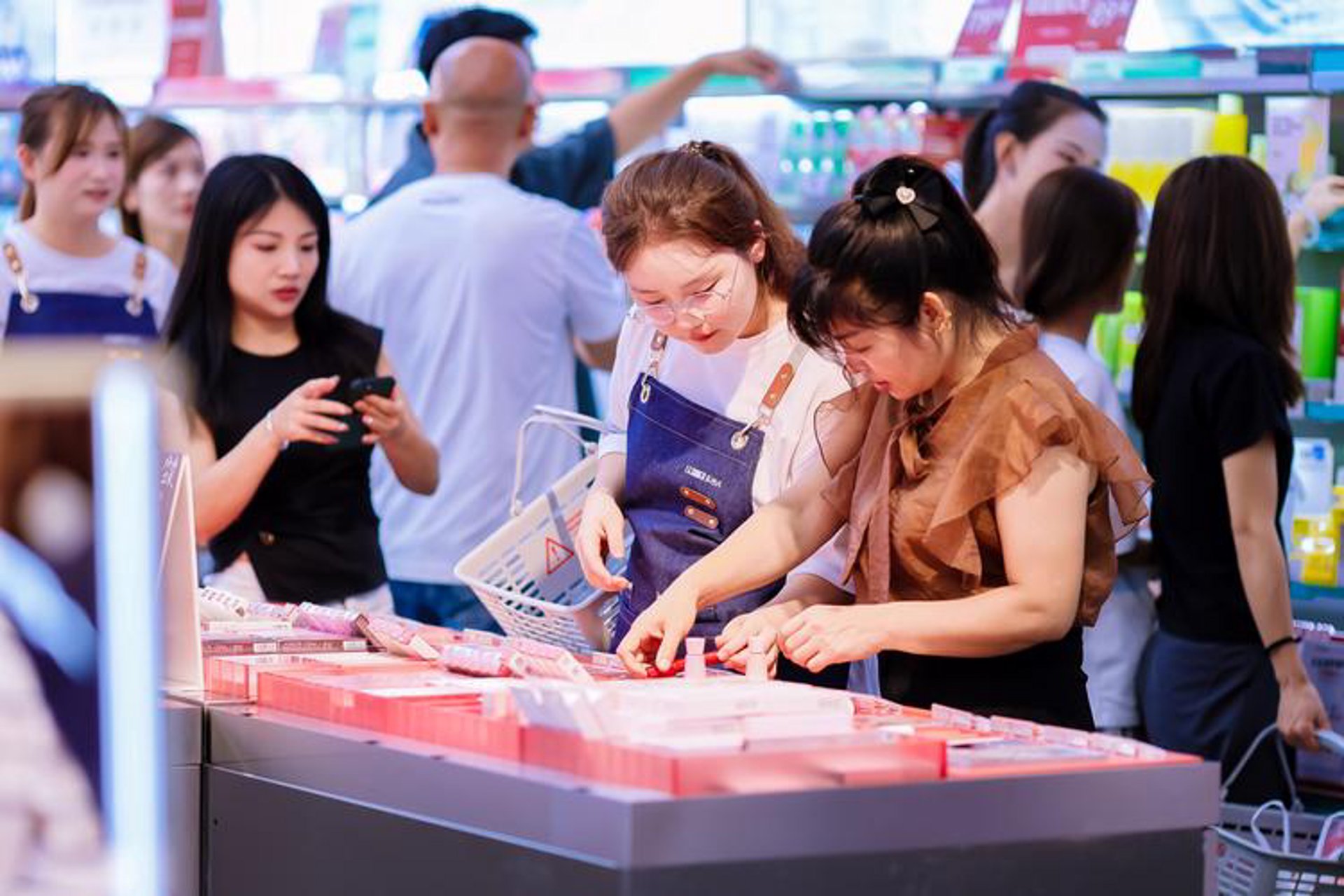 乾进服饰