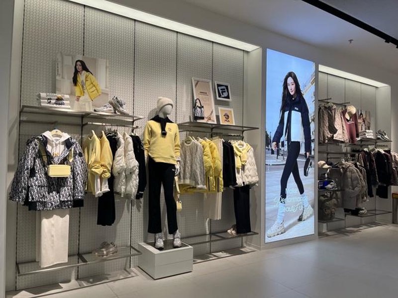 乾进服饰：顺应时代潮流的时尚品牌